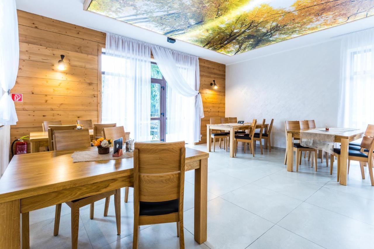 Hotel Palatin Oravsky Podzamok Ngoại thất bức ảnh