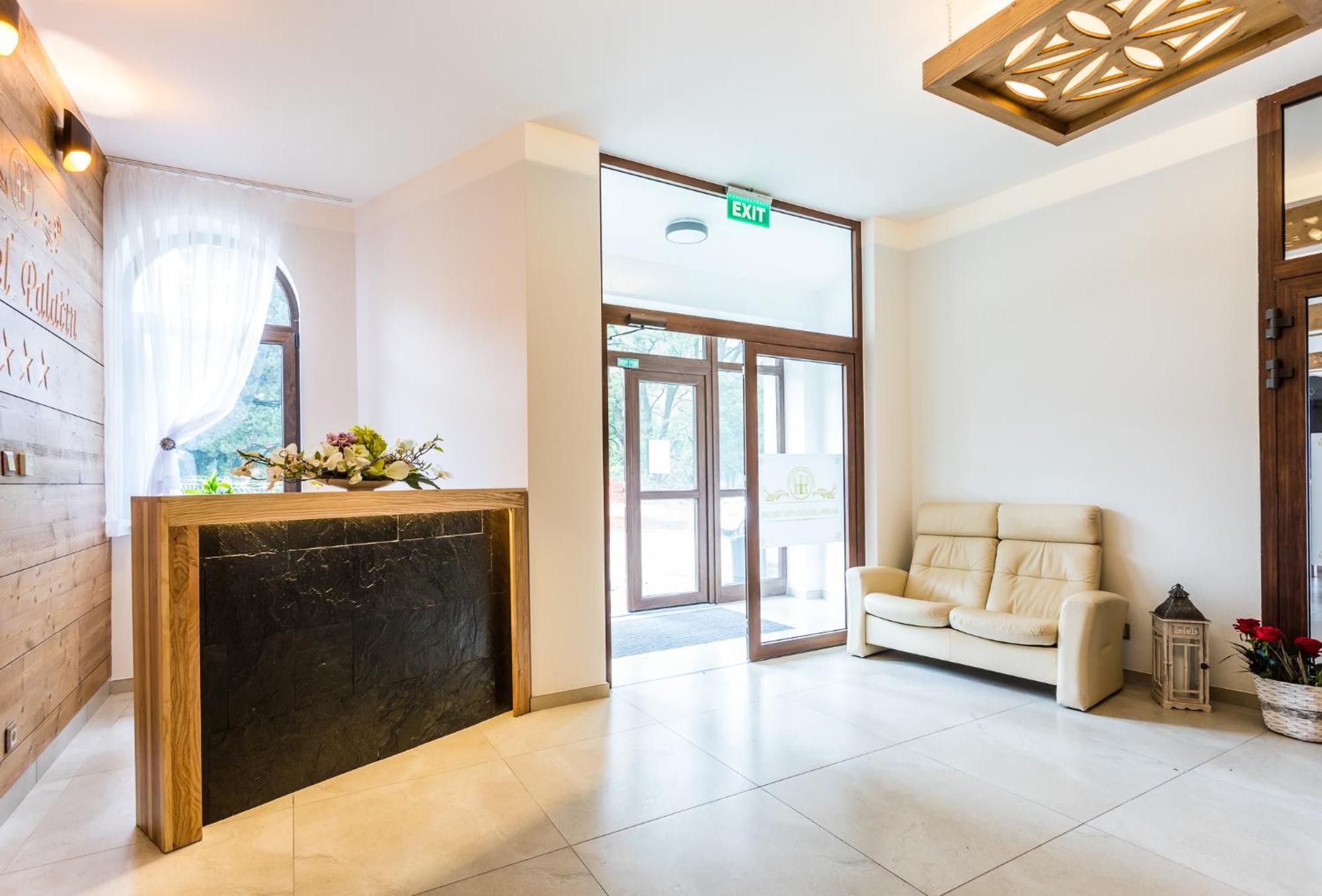 Hotel Palatin Oravsky Podzamok Ngoại thất bức ảnh